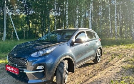 KIA Sportage IV рестайлинг, 2020 год, 2 200 000 рублей, 3 фотография