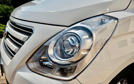 Hyundai Grand Starex Grand Starex I рестайлинг 2, 2017 год, 2 400 000 рублей, 10 фотография