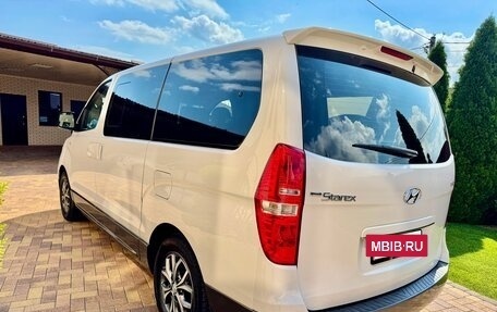 Hyundai Grand Starex Grand Starex I рестайлинг 2, 2017 год, 2 400 000 рублей, 5 фотография