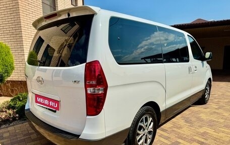 Hyundai Grand Starex Grand Starex I рестайлинг 2, 2017 год, 2 400 000 рублей, 7 фотография
