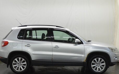 Volkswagen Tiguan I, 2010 год, 800 000 рублей, 4 фотография