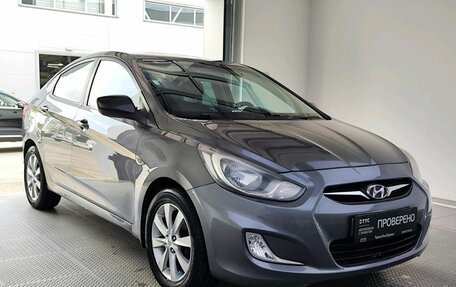 Hyundai Solaris II рестайлинг, 2013 год, 770 000 рублей, 3 фотография