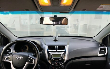 Hyundai Solaris II рестайлинг, 2013 год, 770 000 рублей, 14 фотография