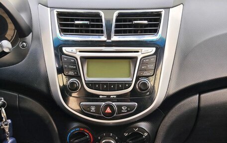 Hyundai Solaris II рестайлинг, 2013 год, 770 000 рублей, 15 фотография