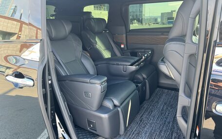 Toyota Alphard, 2024 год, 12 100 000 рублей, 16 фотография