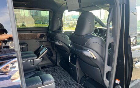 Toyota Alphard, 2024 год, 12 100 000 рублей, 17 фотография