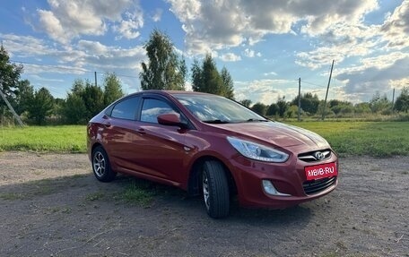 Hyundai Solaris II рестайлинг, 2013 год, 620 000 рублей, 4 фотография