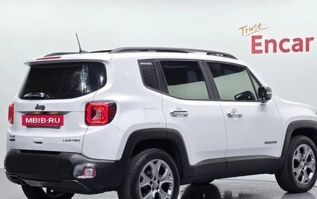 Jeep Renegade I рестайлинг, 2019 год, 1 850 005 рублей, 2 фотография
