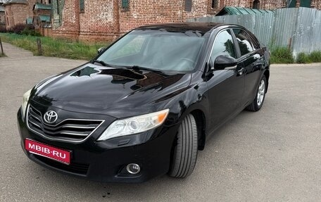 Toyota Camry, 2010 год, 1 090 000 рублей, 1 фотография