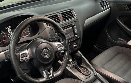 Volkswagen Jetta VI, 2011 год, 1 100 000 рублей, 26 фотография