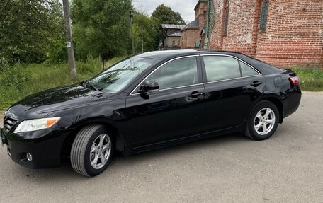 Toyota Camry, 2010 год, 1 090 000 рублей, 2 фотография