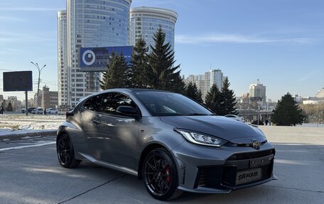 Toyota Yaris, 2024 год, 4 950 000 рублей, 7 фотография