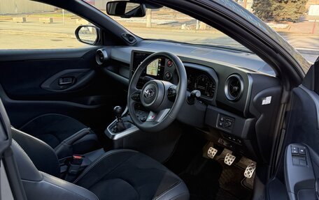 Toyota Yaris, 2024 год, 4 950 000 рублей, 14 фотография