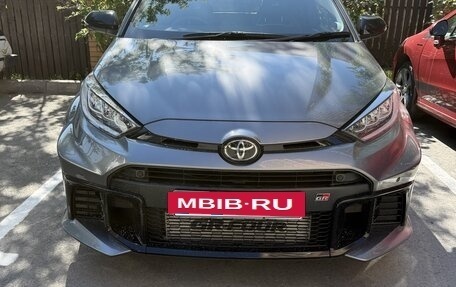 Toyota Yaris, 2024 год, 4 950 000 рублей, 8 фотография