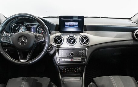 Mercedes-Benz CLA, 2018 год, 1 910 000 рублей, 6 фотография