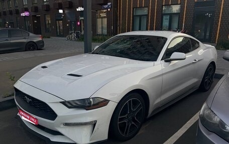 Ford Mustang VI рестайлинг, 2019 год, 2 300 000 рублей, 3 фотография