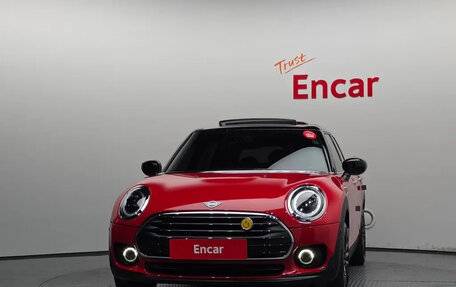 MINI Clubman, 2023 год, 2 310 000 рублей, 3 фотография