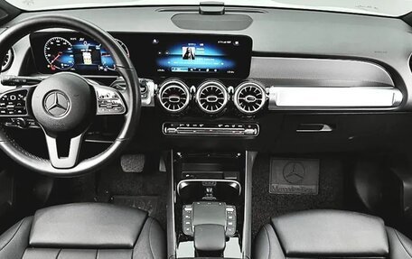 Mercedes-Benz GLB, 2021 год, 2 510 000 рублей, 11 фотография