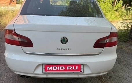 Skoda Superb III рестайлинг, 2011 год, 850 000 рублей, 4 фотография
