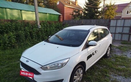 Ford Focus III, 2017 год, 590 000 рублей, 2 фотография