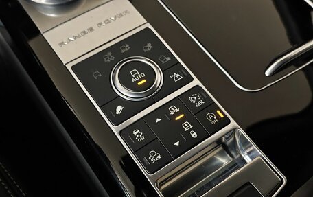 Land Rover Range Rover IV рестайлинг, 2016 год, 6 200 000 рублей, 22 фотография