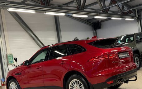 Jaguar F-Pace, 2017 год, 2 430 000 рублей, 3 фотография