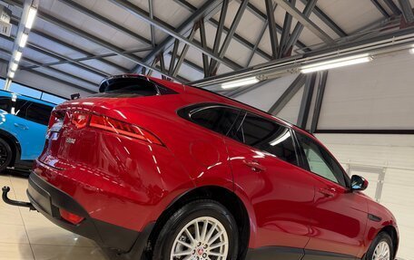 Jaguar F-Pace, 2017 год, 2 430 000 рублей, 17 фотография