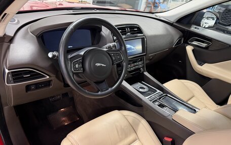 Jaguar F-Pace, 2017 год, 2 430 000 рублей, 20 фотография