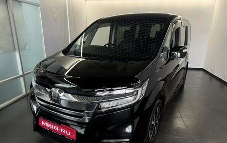 Honda Stepwgn IV, 2019 год, 1 995 000 рублей, 1 фотография