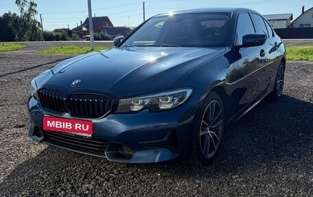 BMW 3 серия, 2021 год, 3 750 000 рублей, 1 фотография
