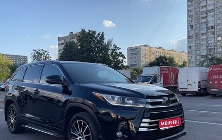 Toyota Highlander III, 2018 год, 4 290 000 рублей, 1 фотография