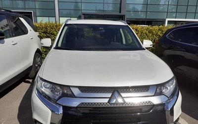 Mitsubishi Outlander III рестайлинг 3, 2019 год, 2 300 000 рублей, 1 фотография
