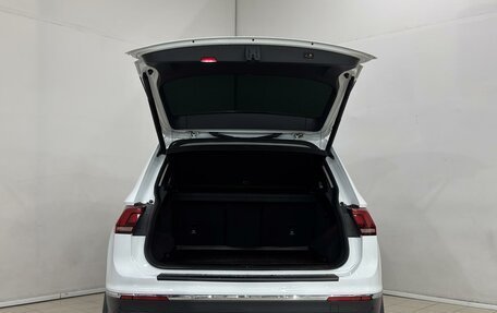 Volkswagen Tiguan II, 2021 год, 2 970 000 рублей, 5 фотография