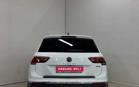 Volkswagen Tiguan II, 2021 год, 2 970 000 рублей, 4 фотография