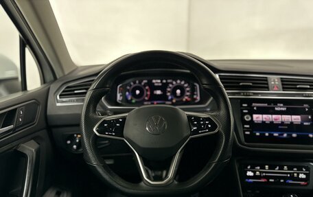 Volkswagen Tiguan II, 2021 год, 2 970 000 рублей, 13 фотография