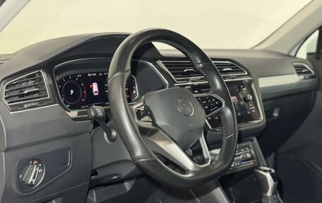 Volkswagen Tiguan II, 2021 год, 2 970 000 рублей, 12 фотография