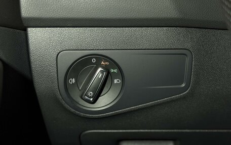 Volkswagen Tiguan II, 2021 год, 2 970 000 рублей, 16 фотография