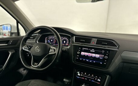 Volkswagen Tiguan II, 2021 год, 2 970 000 рублей, 20 фотография