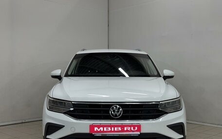 Volkswagen Tiguan II, 2021 год, 2 970 000 рублей, 11 фотография