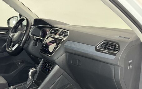 Volkswagen Tiguan II, 2021 год, 2 970 000 рублей, 24 фотография
