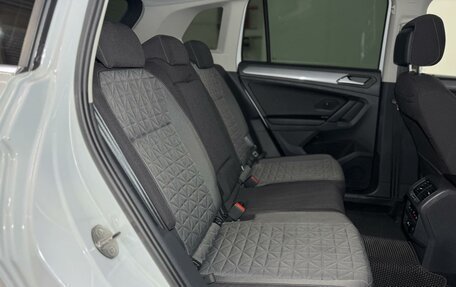 Volkswagen Tiguan II, 2021 год, 2 970 000 рублей, 28 фотография
