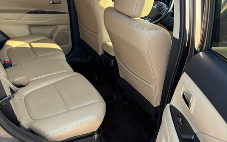 Mitsubishi Outlander III рестайлинг 3, 2016 год, 2 100 000 рублей, 12 фотография
