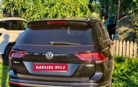 Volkswagen Tiguan II, 2019 год, 2 990 000 рублей, 3 фотография
