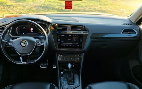 Volkswagen Tiguan II, 2019 год, 2 990 000 рублей, 13 фотография