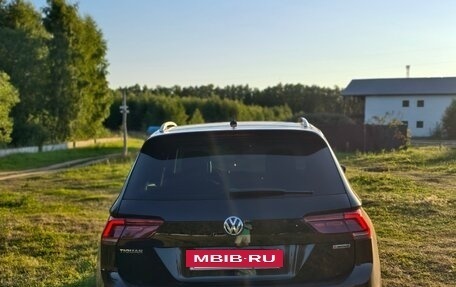 Volkswagen Tiguan II, 2019 год, 2 990 000 рублей, 10 фотография