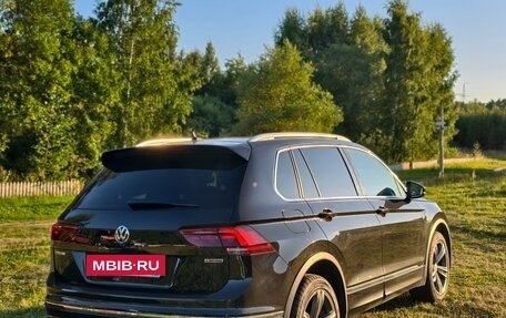 Volkswagen Tiguan II, 2019 год, 2 990 000 рублей, 14 фотография