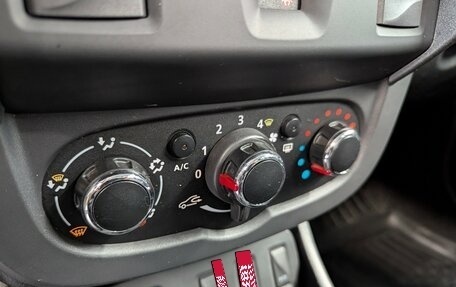 Renault Duster I рестайлинг, 2017 год, 1 050 000 рублей, 21 фотография