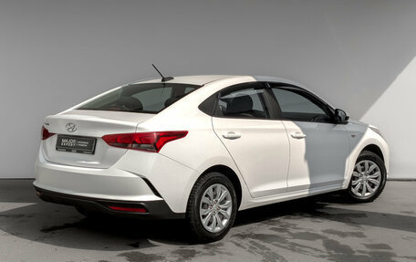 Hyundai Solaris II рестайлинг, 2022 год, 1 665 000 рублей, 5 фотография