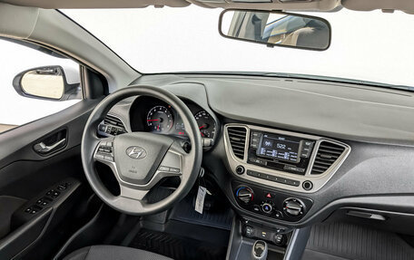 Hyundai Solaris II рестайлинг, 2022 год, 1 665 000 рублей, 27 фотография