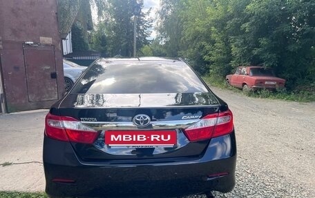 Toyota Camry, 2014 год, 1 380 000 рублей, 2 фотография